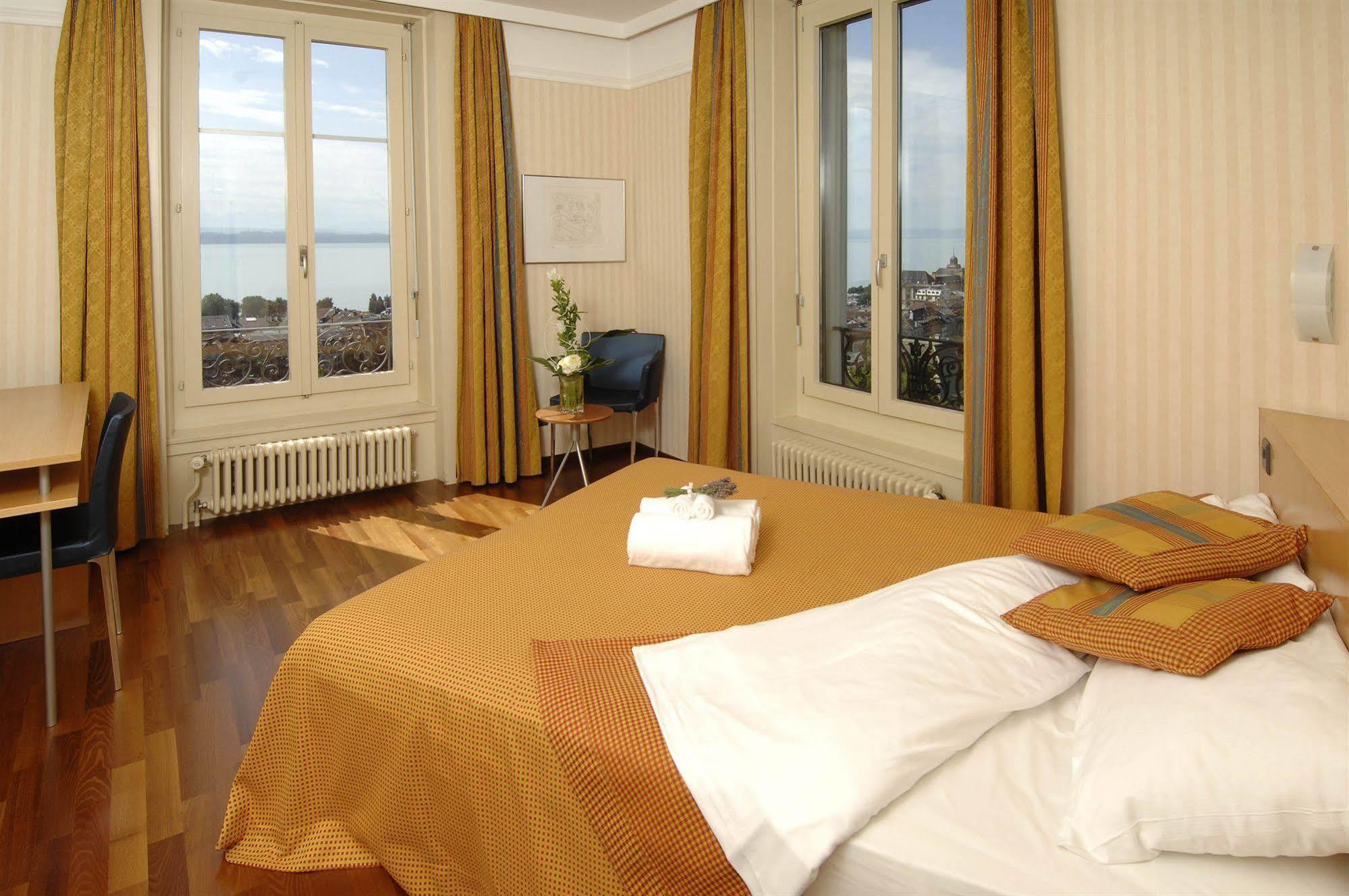 Hotel Alpes & Lac Neuchatel Ngoại thất bức ảnh