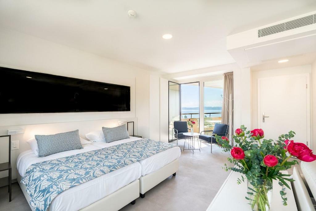 Hotel Alpes & Lac Neuchatel Ngoại thất bức ảnh